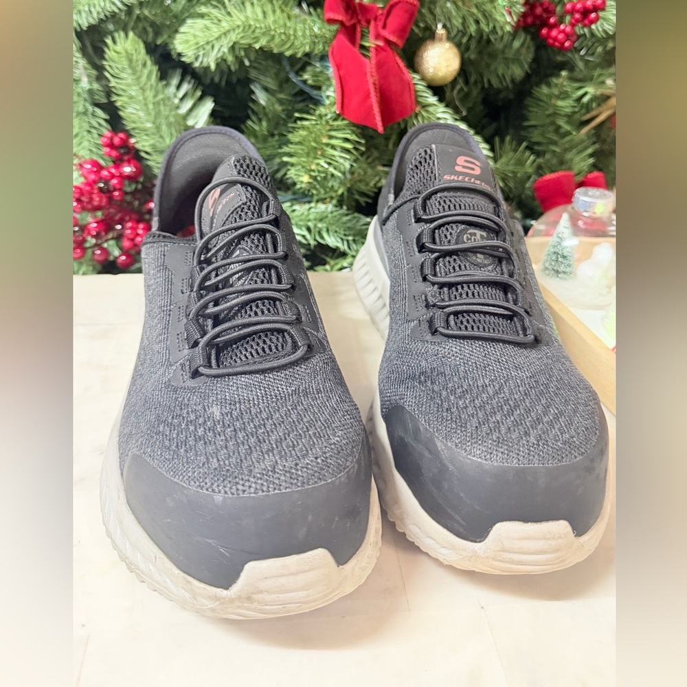 Skechers Men's Charcoal Gray Sneakers